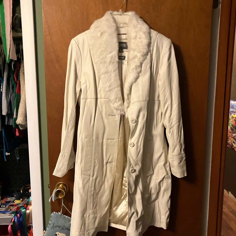Wilsons Leather Cream Coat with Fur Collar
